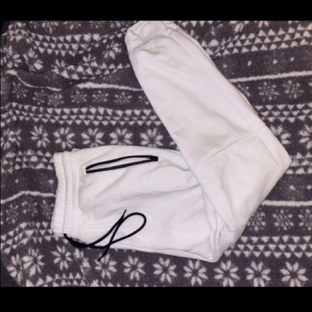 White joggers